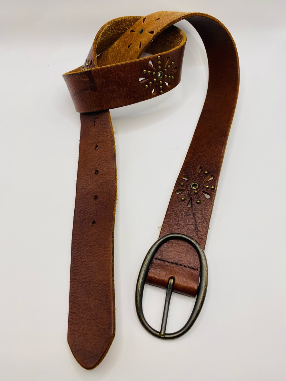 American Eagle Women's Brown Leather Cutout Flower Belt Size Medium SKU 14463789